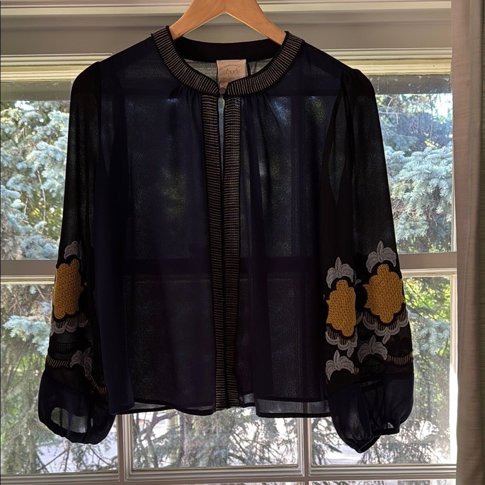 Anthropologie VanessaVirginia sheer blouse with appliqué detail size SP
